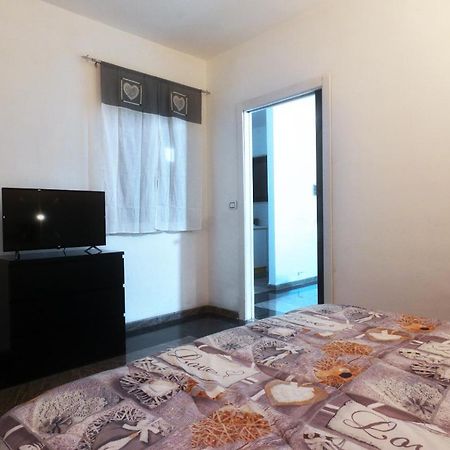 Apartament Oasi In Centro Bari Zewnętrze zdjęcie
